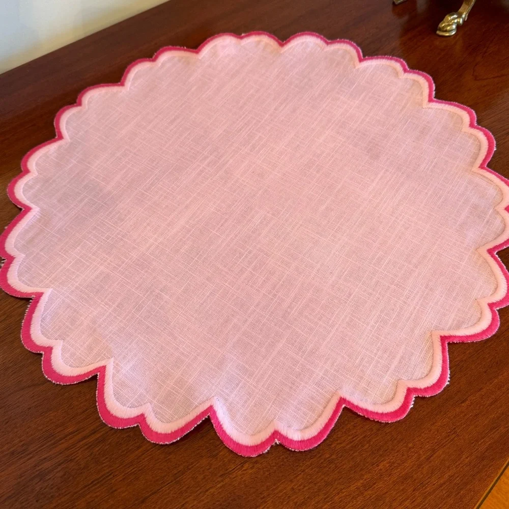 NEW HMA Decor Society Social Pink Linen Scalloped Placemats Set of 4